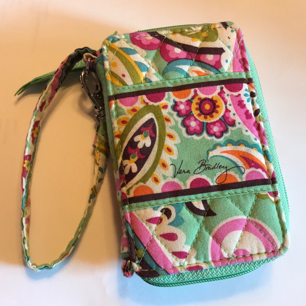 Vera Bradley Tutti Frutti Wristlet 💚💗💛